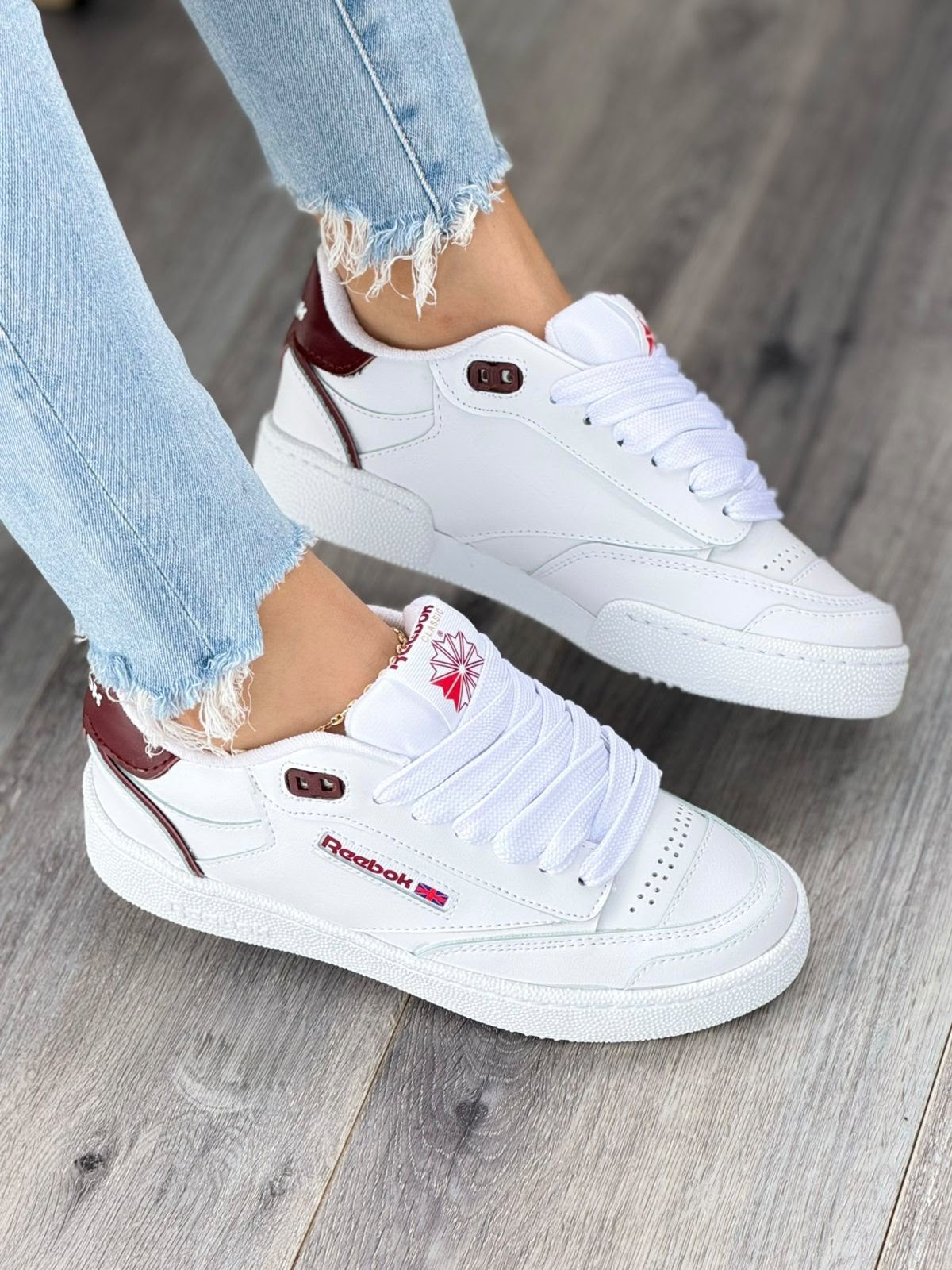 REEBOK CLUB C