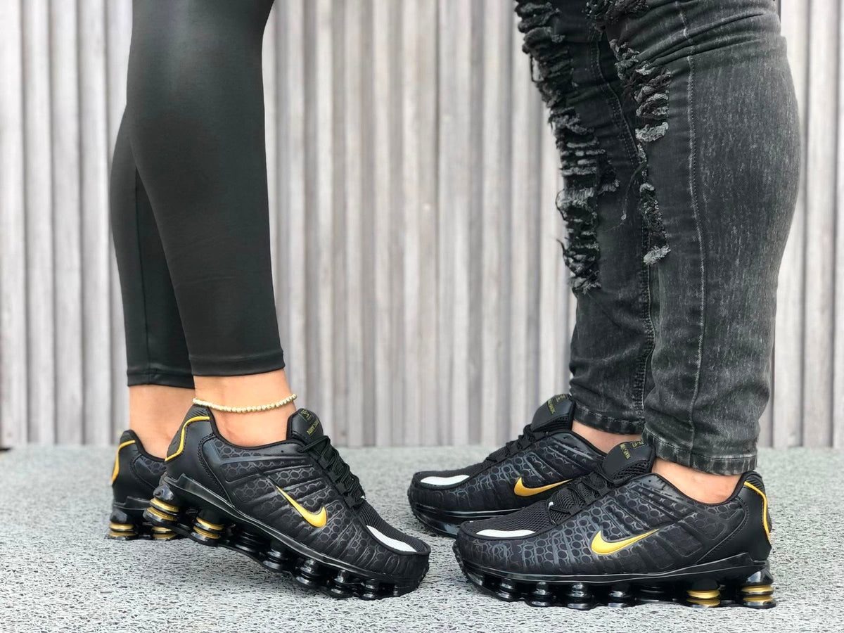 NIKE SHOX UNISEX