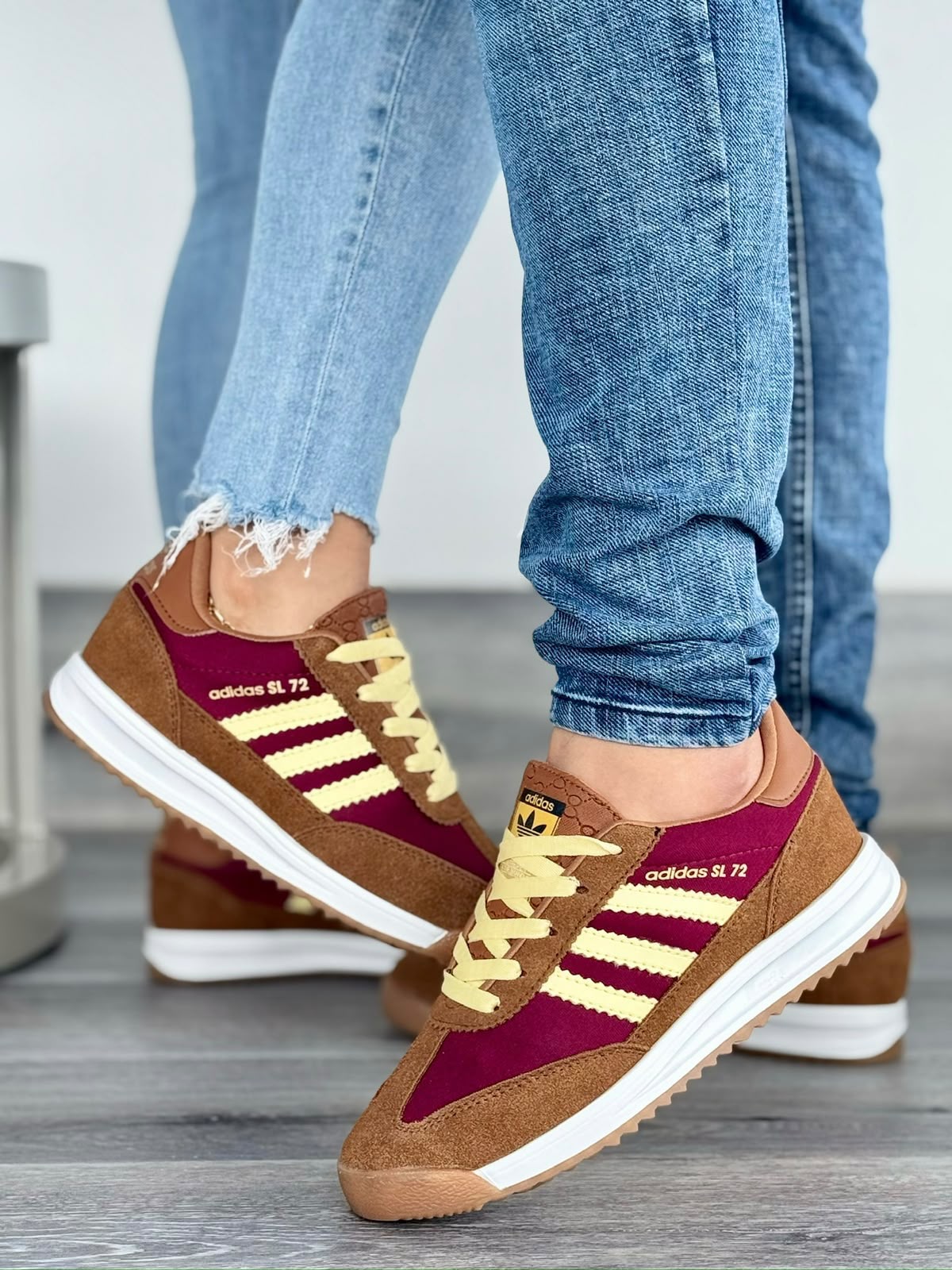 Adidas SL 72