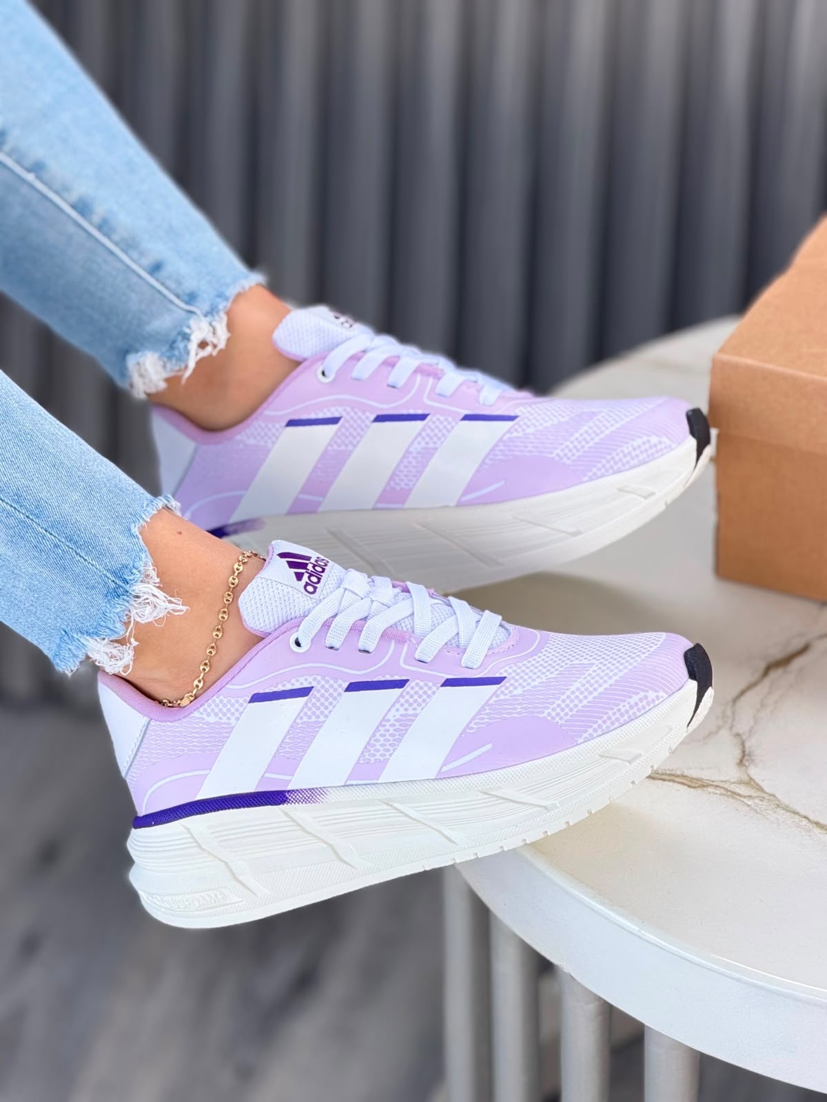ADIDAS NEW DAMA