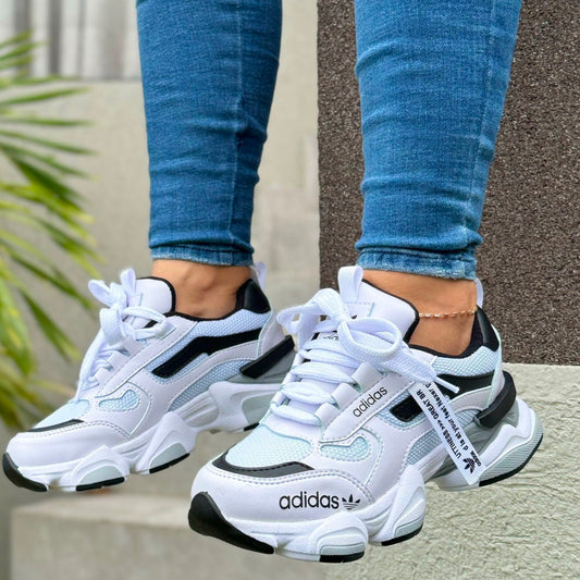 ADIDAS OZWEEGO