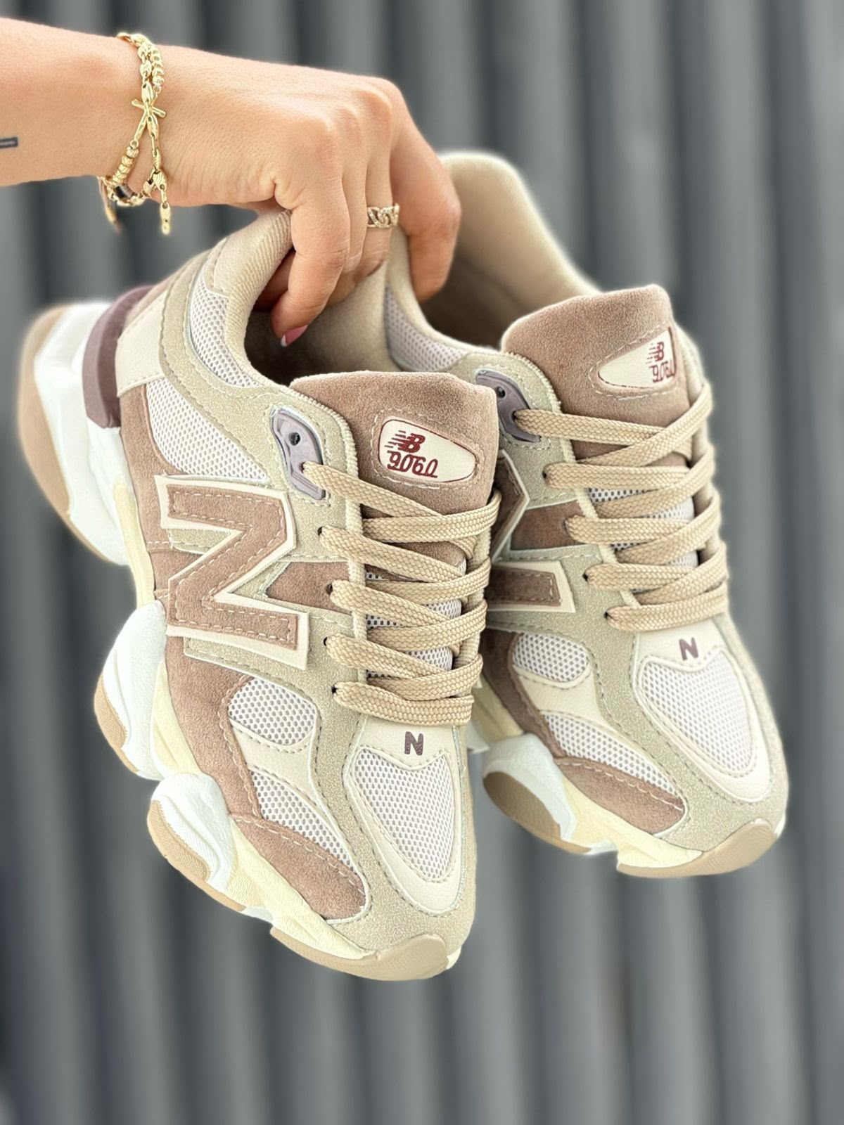 NEW BALANCE 9060