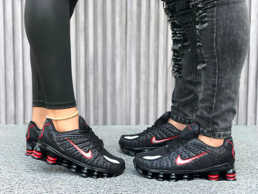 NIKE SHOX UNISEX