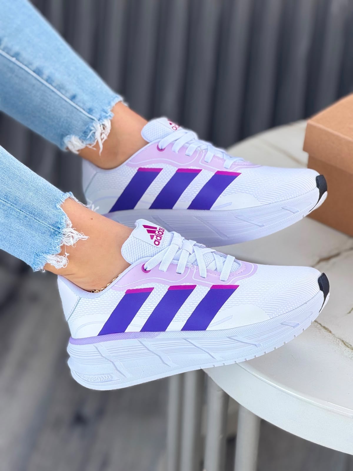 ADIDAS NEW DAMA