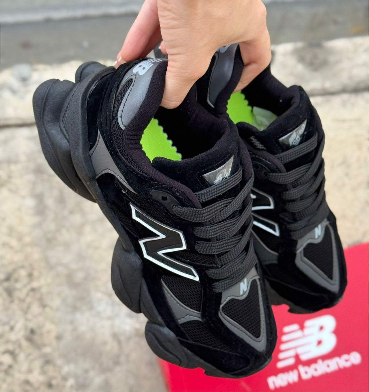 NEW BALANCE 9060