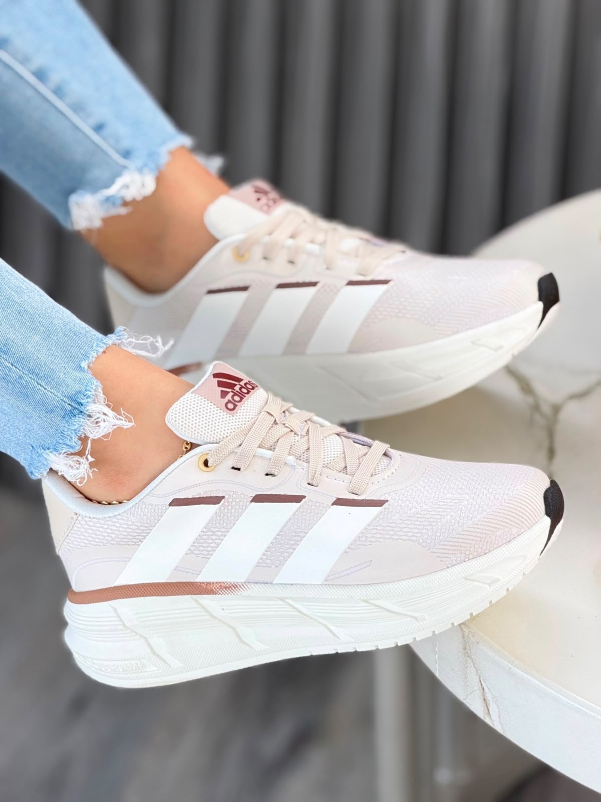 ADIDAS NEW DAMA